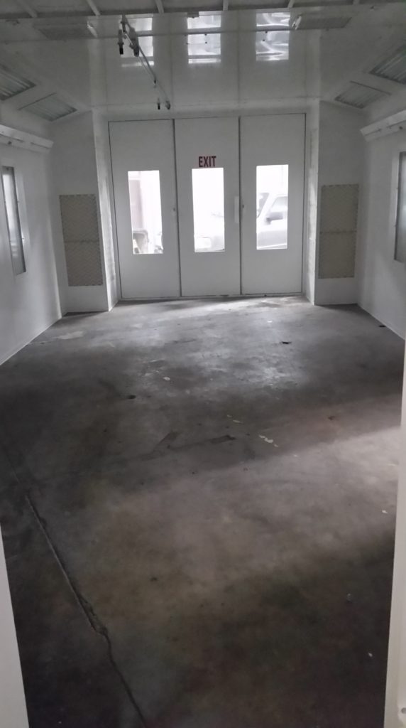 Best Floor Coating for an Auto Spray Booth Seattle Surfaces